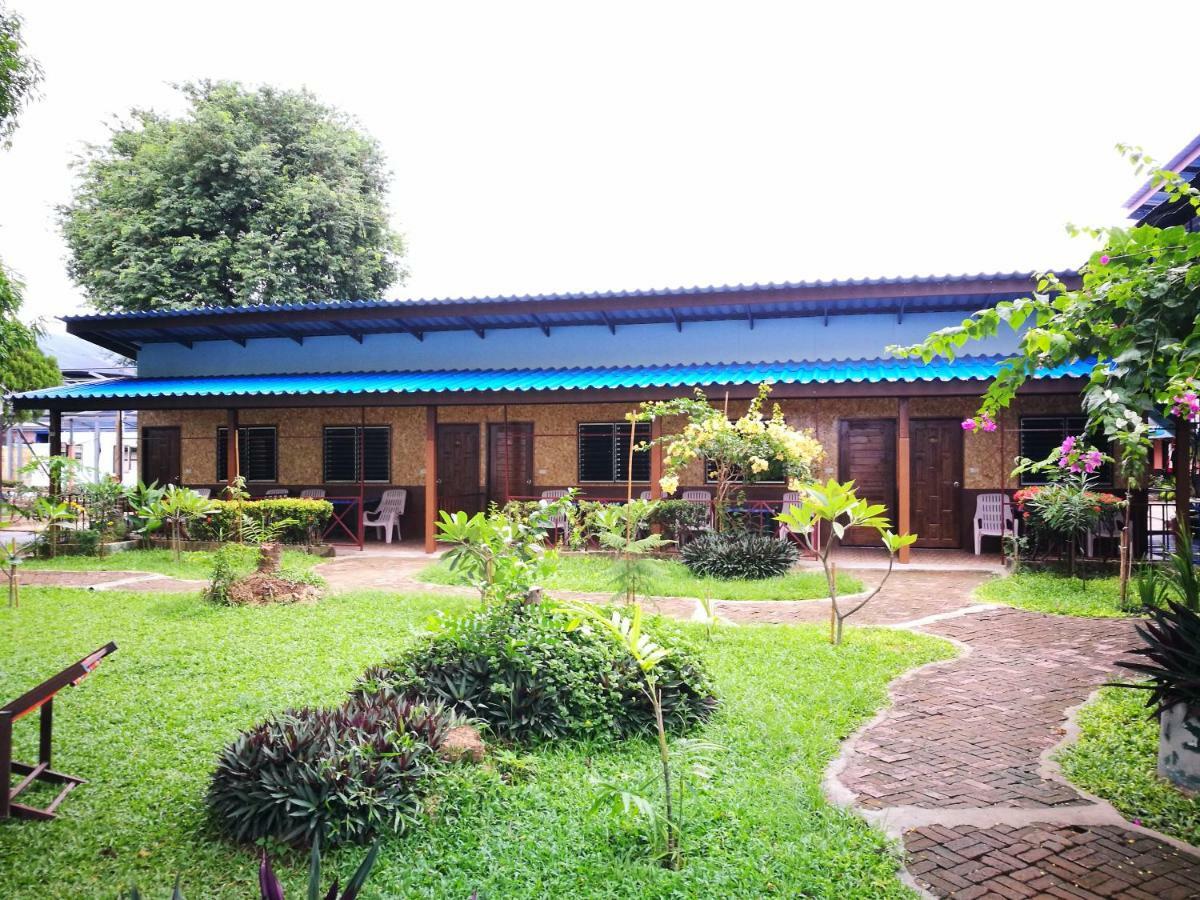Smiley Frog Apartment Kanchanaburi City Exterior photo