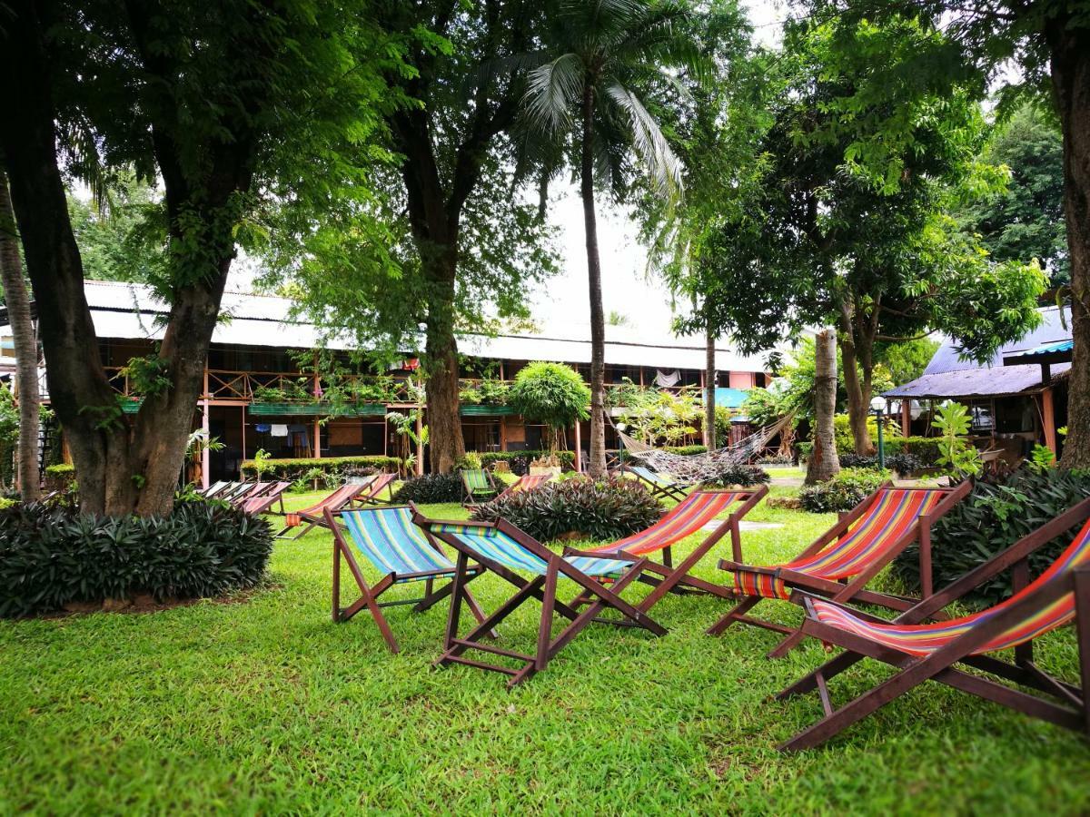 Smiley Frog Apartment Kanchanaburi City Exterior photo